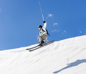开云体育官网-当唯一性相遇，地缘棋局与绿茵战场上的历史接管者