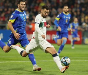 开云体育APP下载-欧洲杯预选赛场面火爆角逐激烈