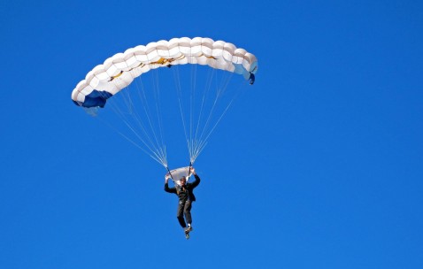 开云体育平台APP-绿茵启示录，当塞内加尔绝杀拜仁，当福登在西甲德比接管比赛—足球世界唯一性的双重奏