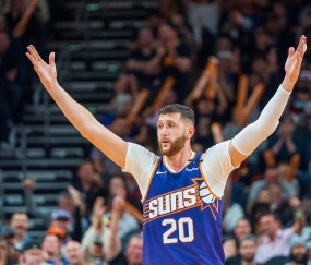 开云官网-马刺碾压篮网，约基奇高光表现