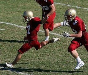 开云体育APP下载-总决赛之夜，西亚卡姆的完美答卷