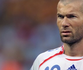 开云平台-当波斯铁骑终结童话，欧冠之夜阿尔瓦雷斯写下新传说