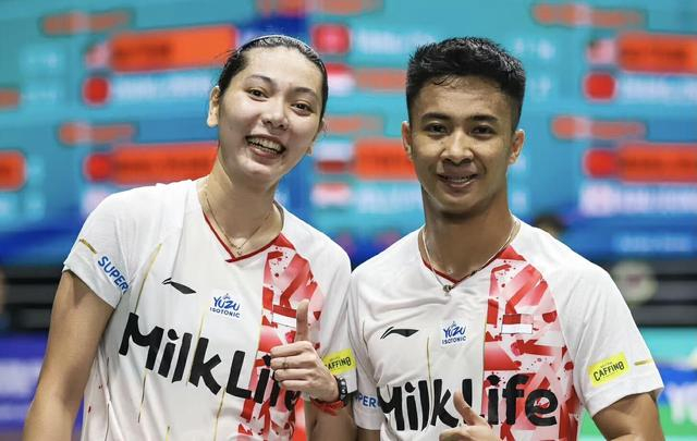 印尼队险胜法国队，黄鸭组合刷新纪录