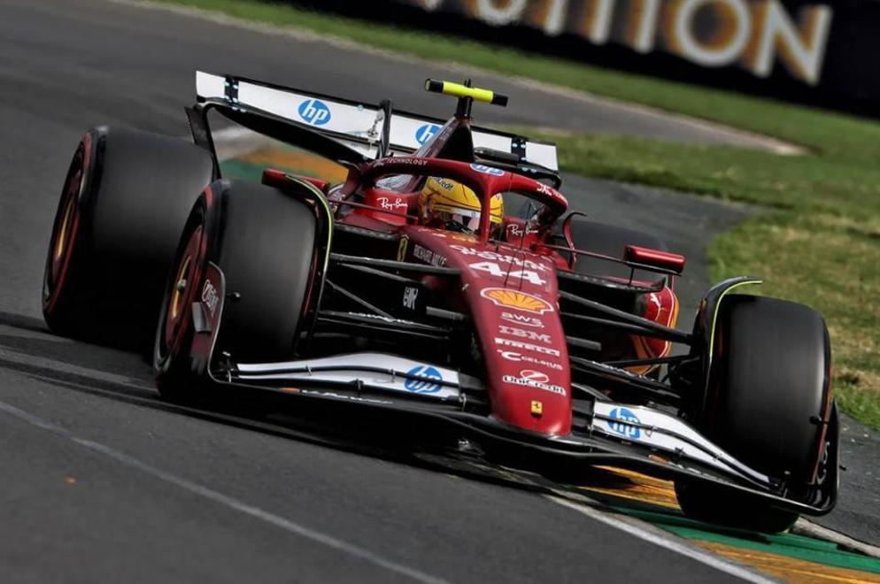 法拉利碾压迈凯伦，汉密尔顿统治全场