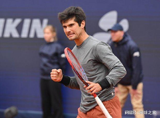 美国网球队爆冷世界网球队,瓦林卡三分雨点燃全场 美国网球队爆冷世界网球队,瓦林卡三分雨点燃全场