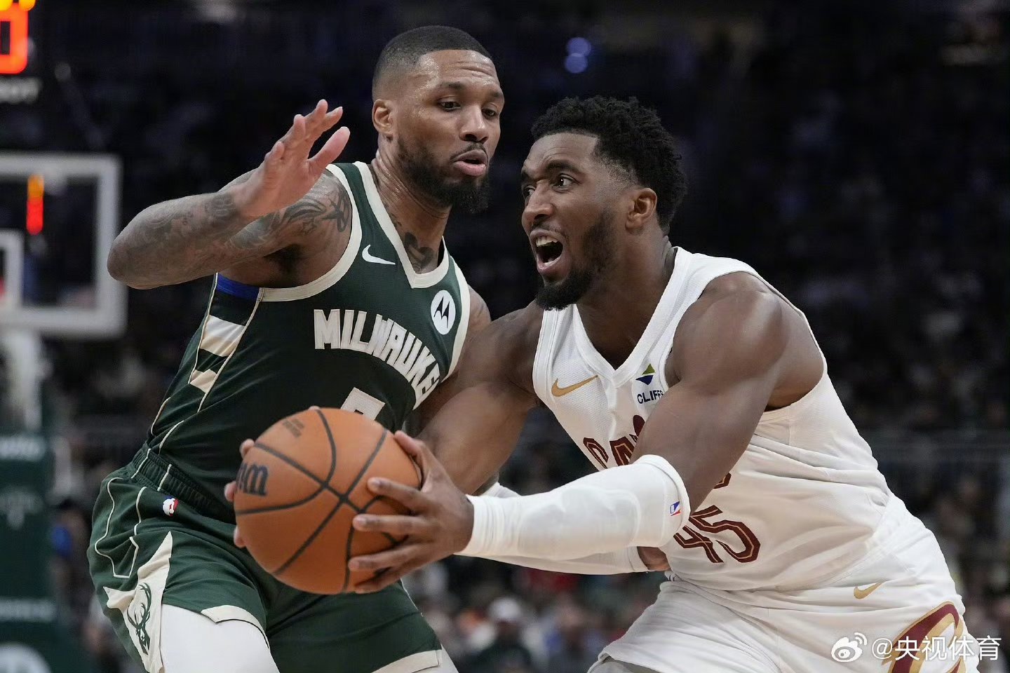 雄鹿鏖战马刺,麦科勒姆刷新纪录 雄鹿鏖战马刺,麦科勒姆刷新纪录