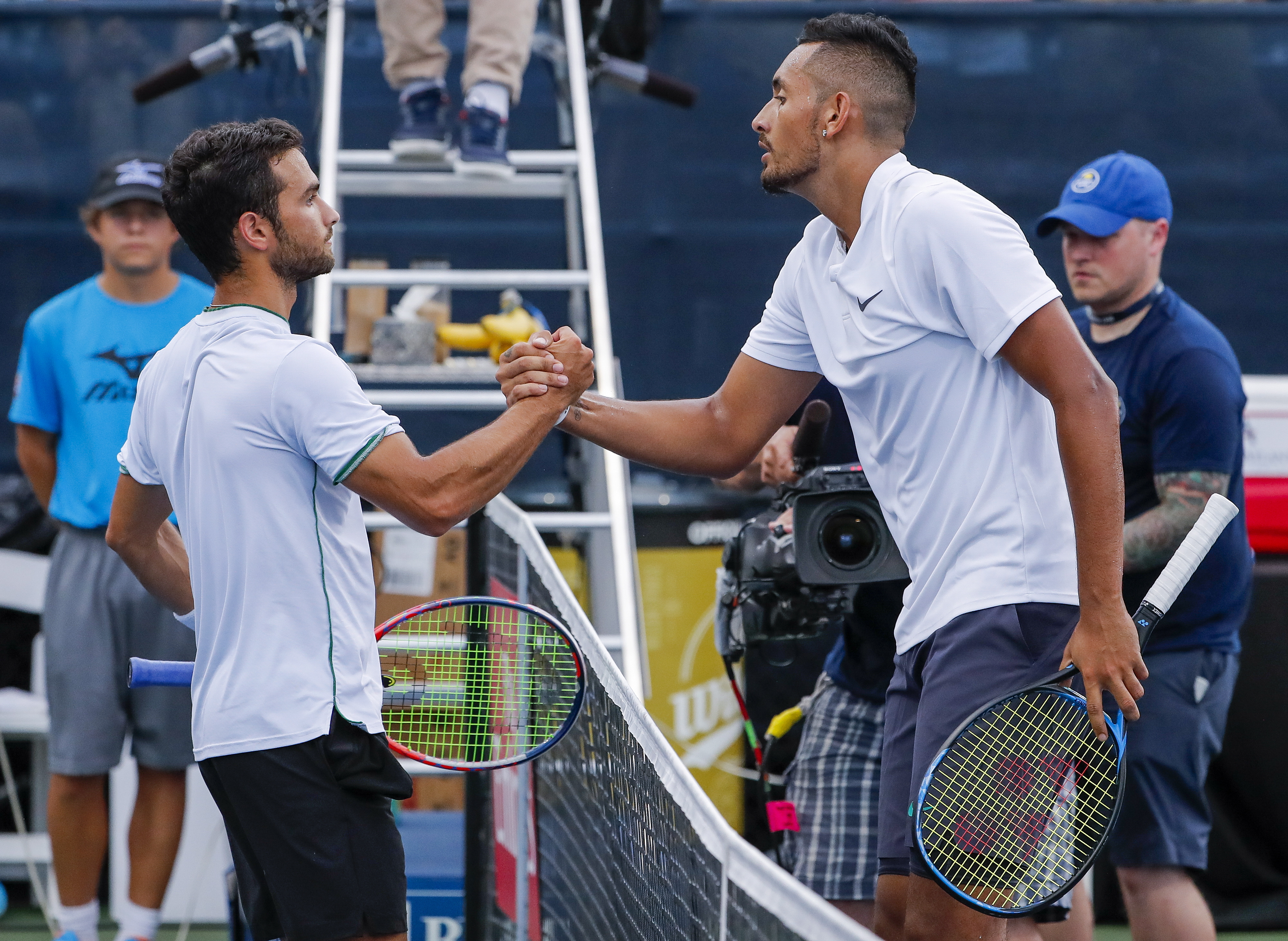 英国网球队绝地反击美国网球队，克耶高斯统治全场