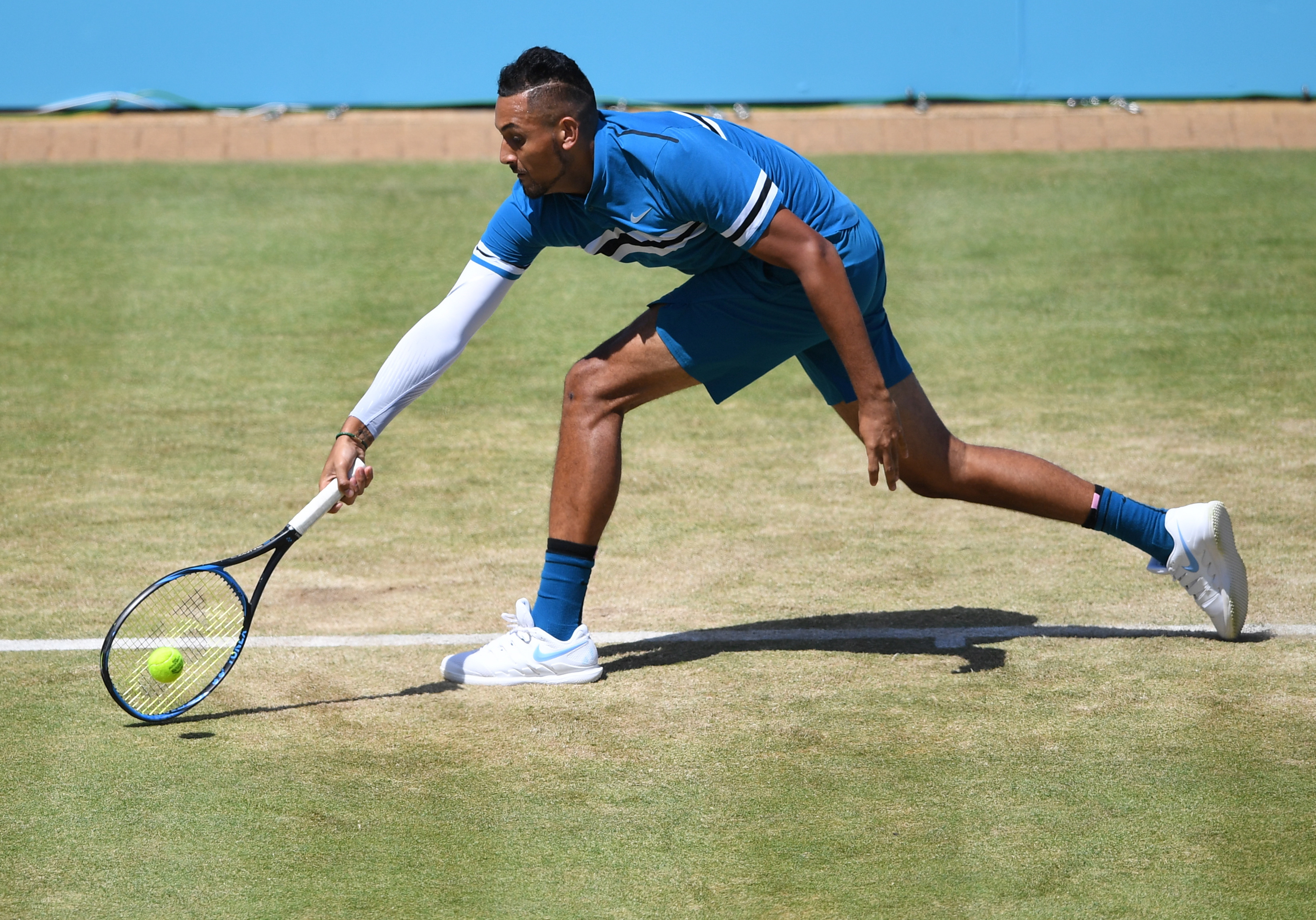 英国网球队绝地反击美国网球队，克耶高斯统治全场