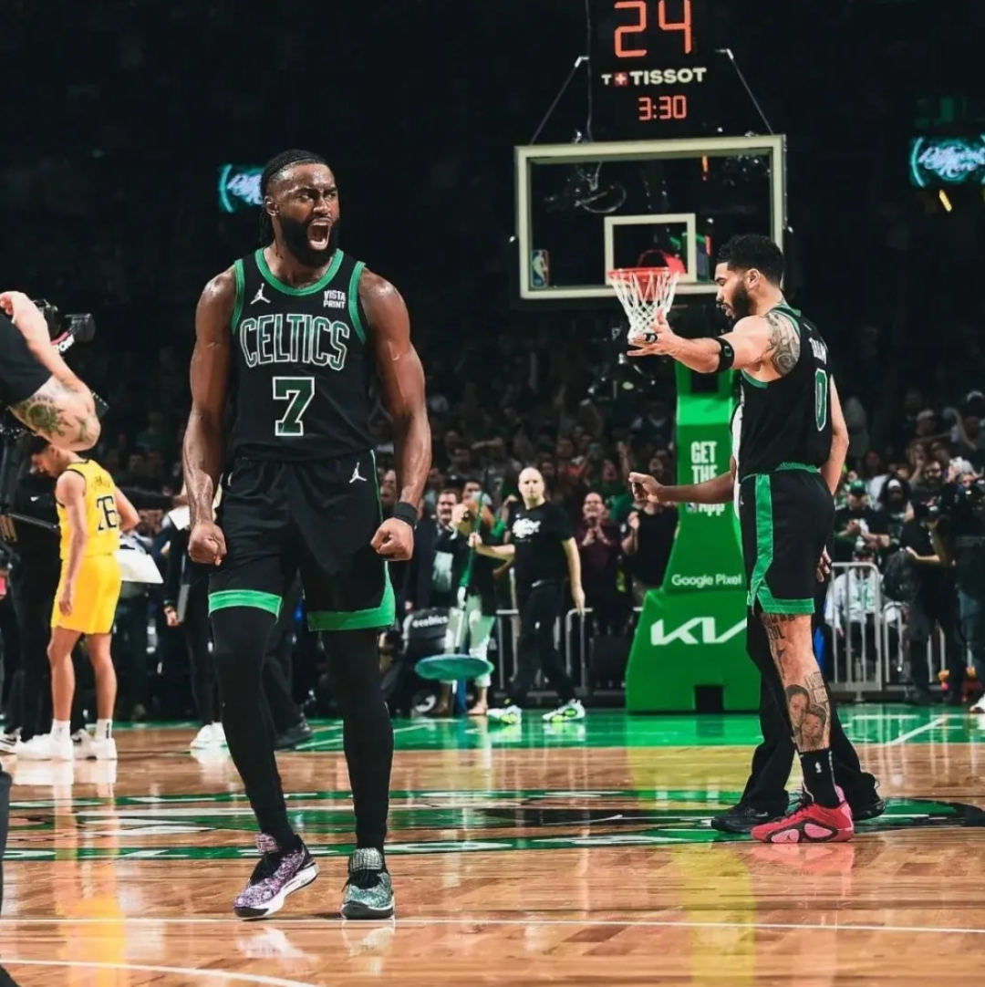 湖人力克凯尔特人B队，艾顿三分雨点燃全场