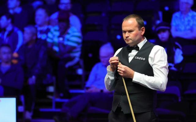 场上激烈缠斗，谁有更多耐心