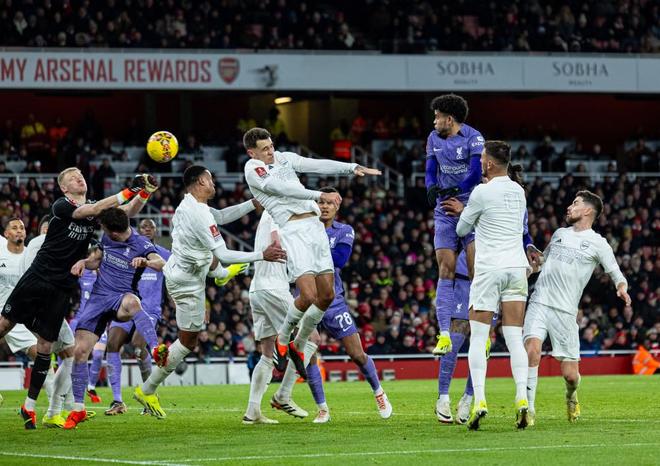 曼城再度胜利,取得晋级淘汰赛资格 曼城再度胜利,取得晋级淘汰赛资格