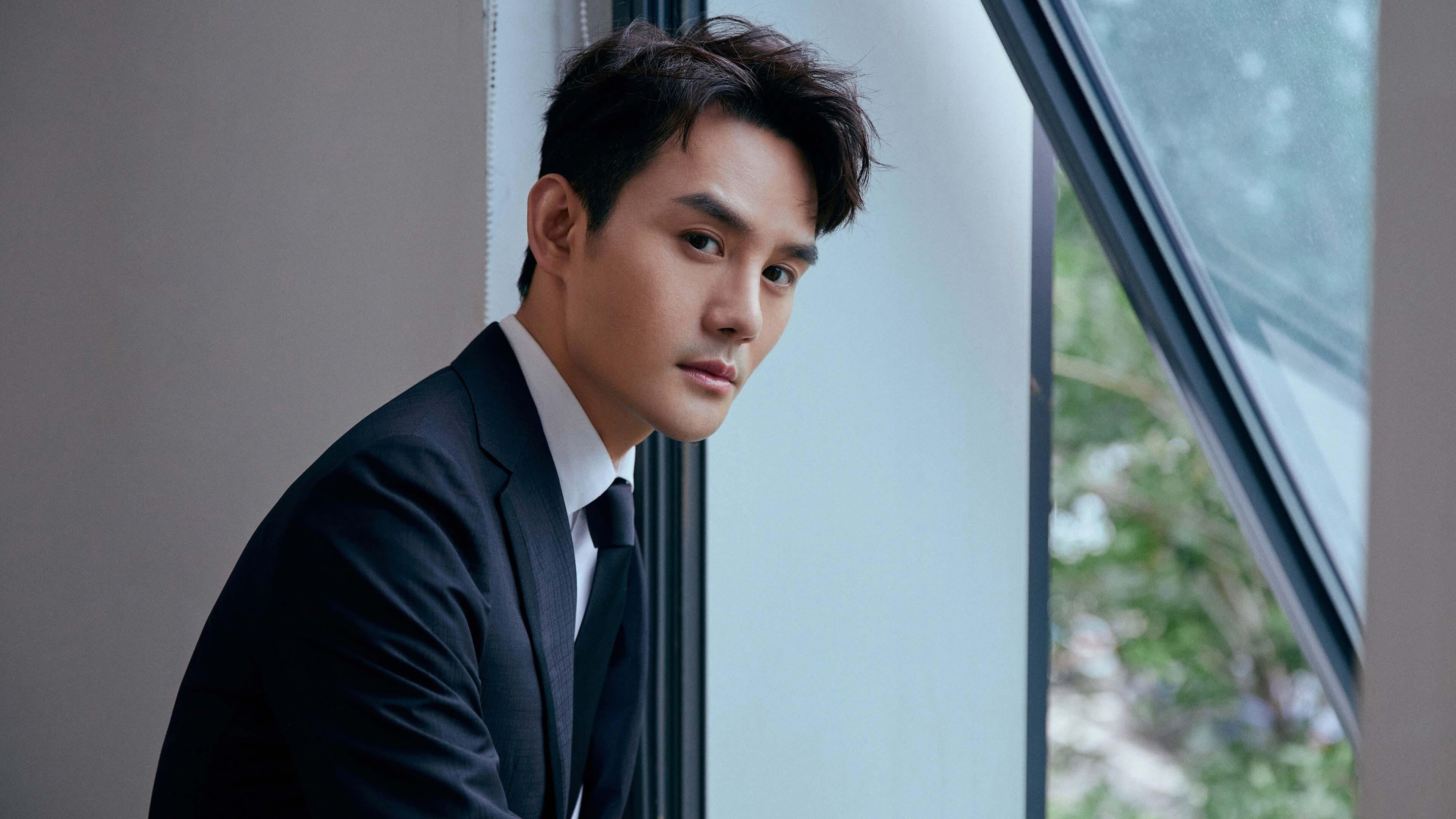 F1新赛季揭幕战焦点战，雄鹿击溃掘金，速度与力量的跨界交响