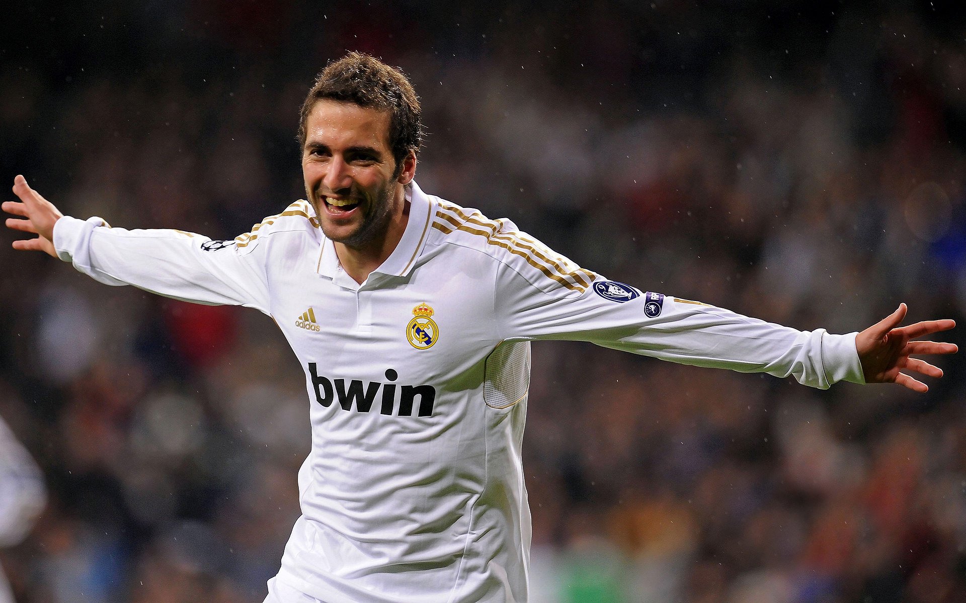 萨拉赫用实力证明自己，巴拉圭对阵波兰背后的足球哲学