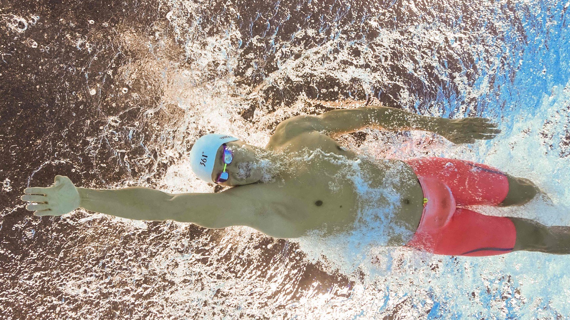 马丁内利爆发背后的足球政治，美国资本如何强行终结国际米兰的传统时代